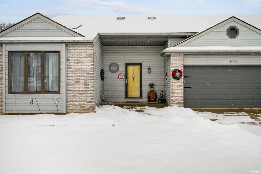 904 Elm Street, Auburn, IN 46706 - Image #2