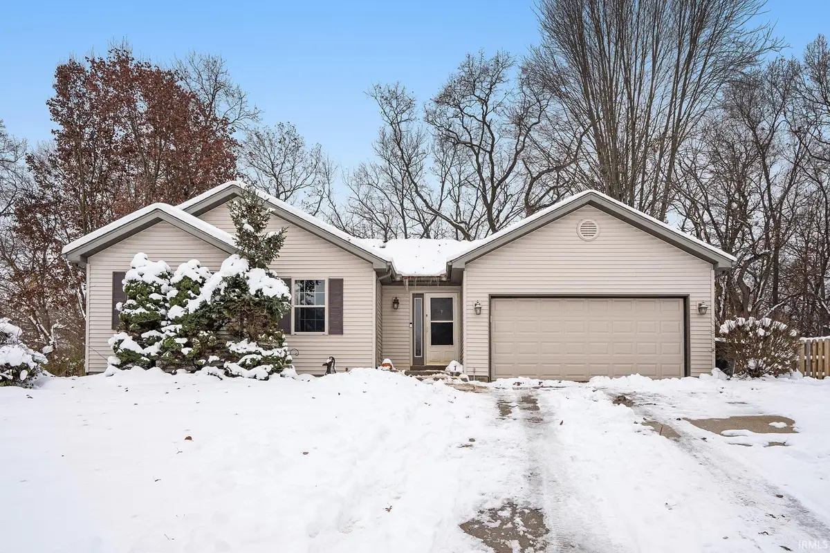10350 Rosewood Court, Osceola, IN 46561 - Image #1