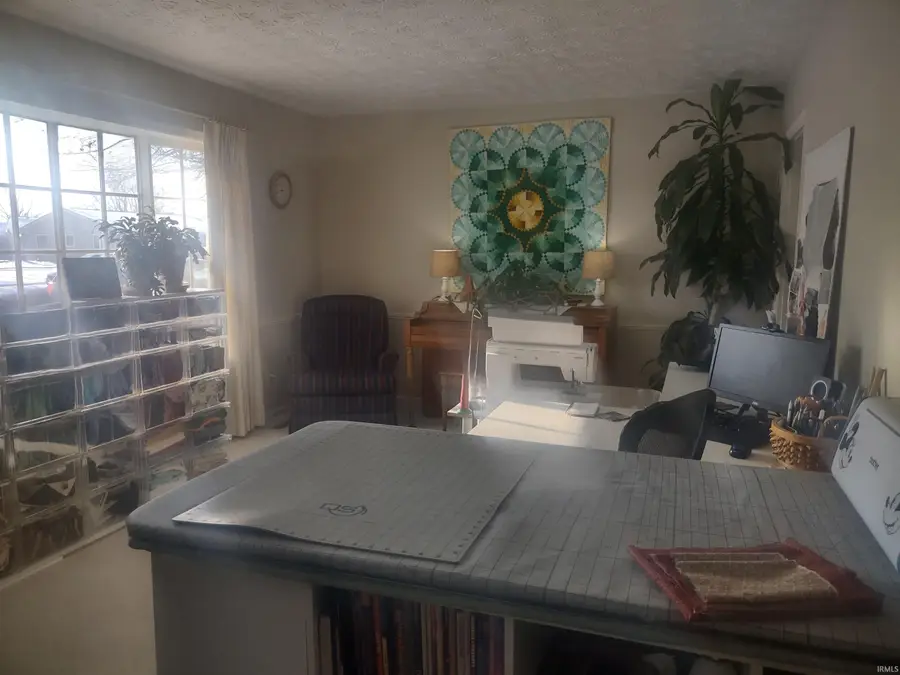 1313 W Roberts Avenue, Marion, IN 46952 - #3