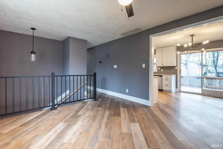 635 N Robin Drive, Ellettsville, IN 47429 - Image #3