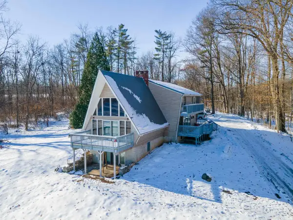 11480 N Roanoke Road, Roanoke, IN 46783