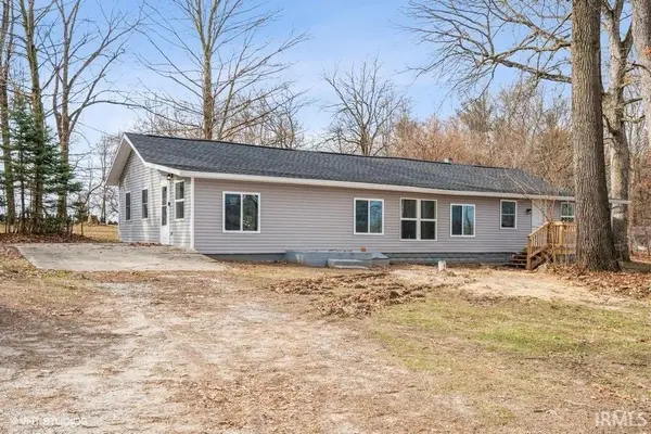 5124 N Point Park Court, Monticello, IN 47960