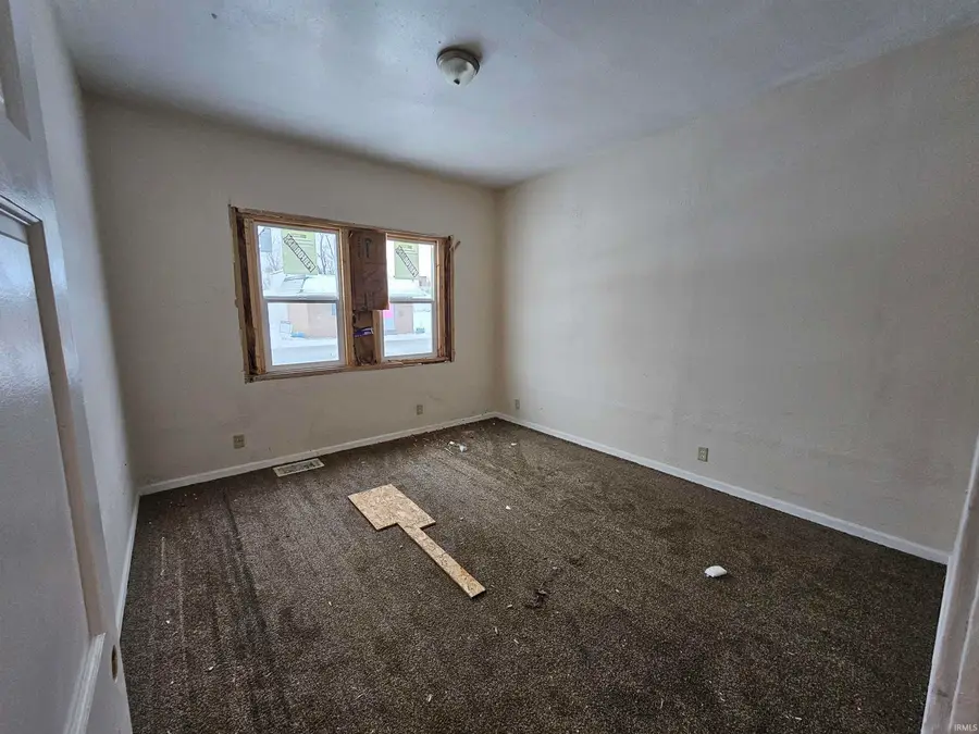 1901 Linden Avenue, South Bend, IN 46628 - Image #2