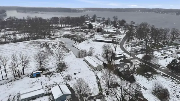 W 744 N Lk George, Fremont, IN 46737