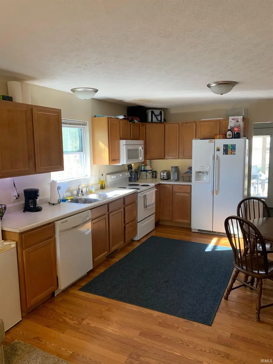 215 E 15th Street, Bloomington, IN 47408 - Image #2