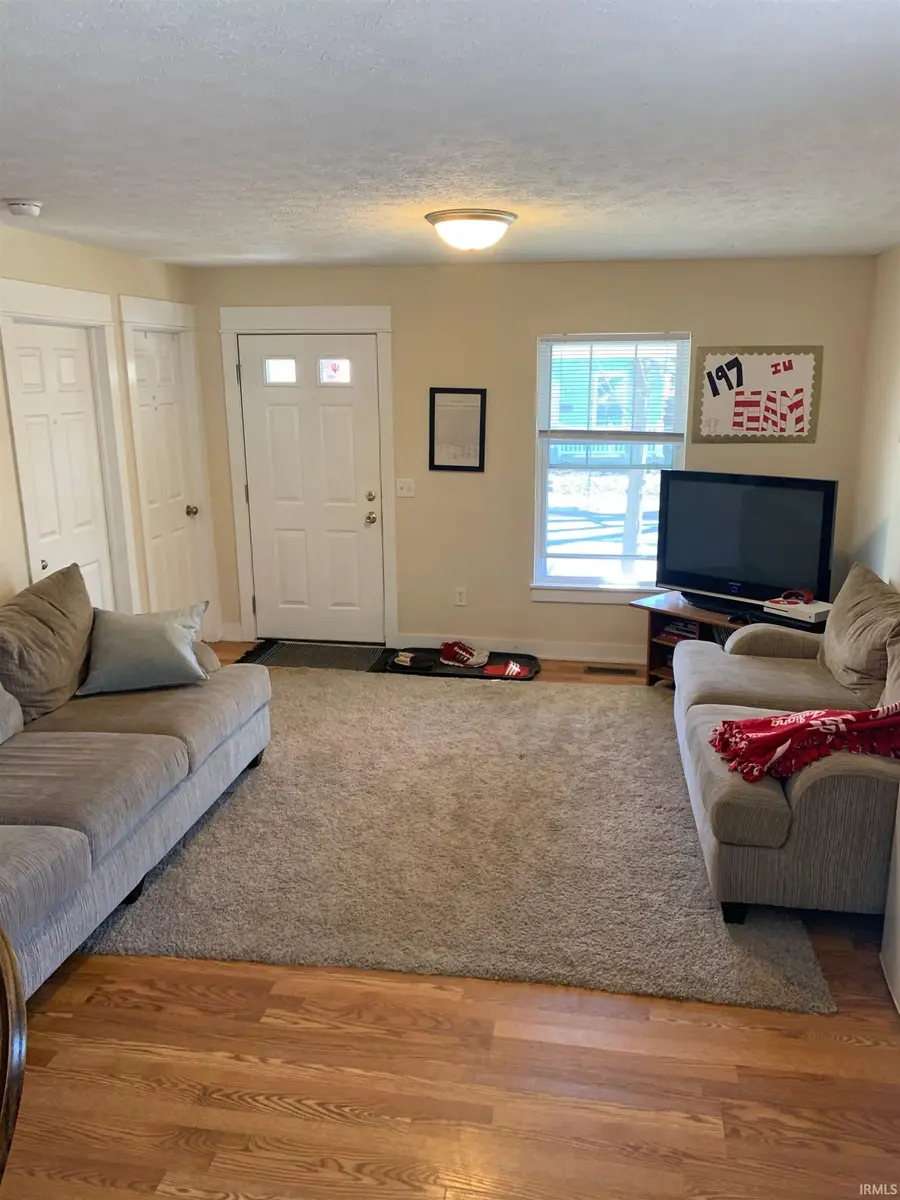 215 E 15th Street, Bloomington, IN 47408 - Image #3