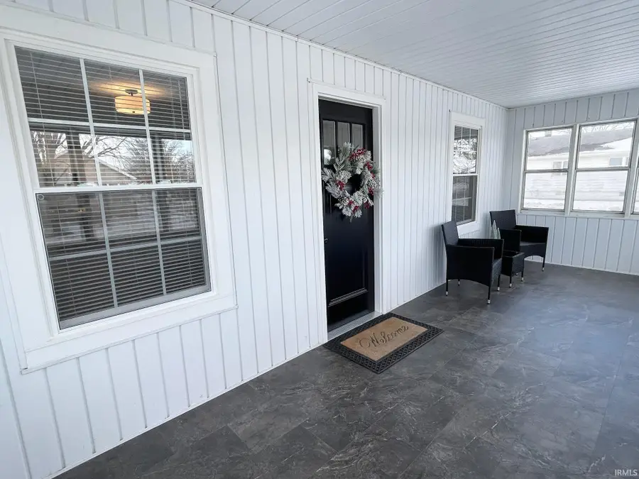 427 W 12th Street, Mishawaka, IN 46544 - Image #2