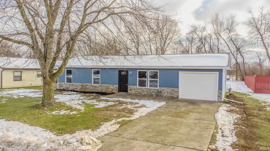 417 Cadillac Street, Ligonier, IN 46767 - Image #2