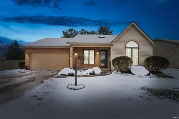 6020 Old English Court, South Bend, IN 46614