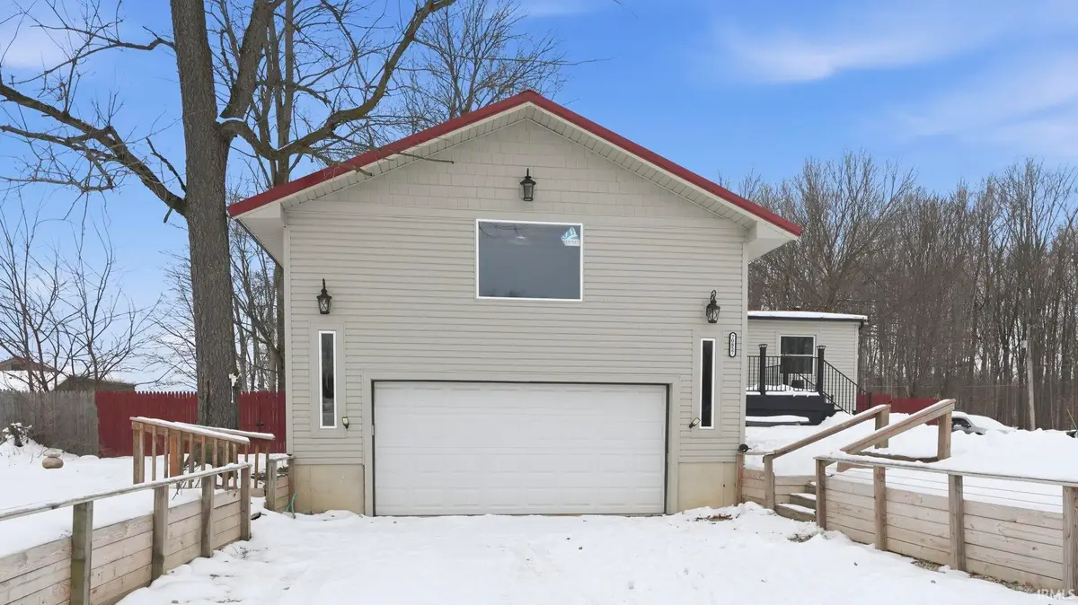 70857 Tecumseh Drive, Nappanee, IN 46550 - Image #1