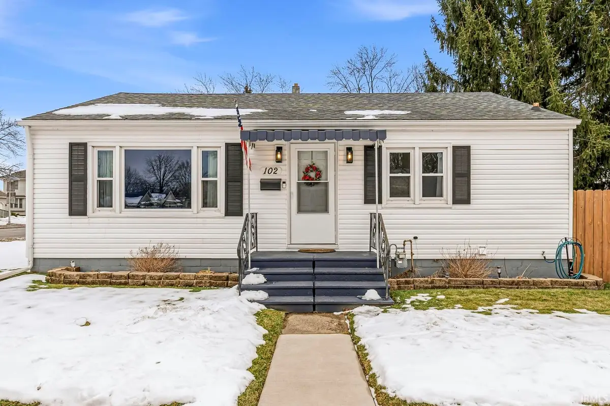 102 Helen Avenue, Mishawaka, IN 46544 - Image #1