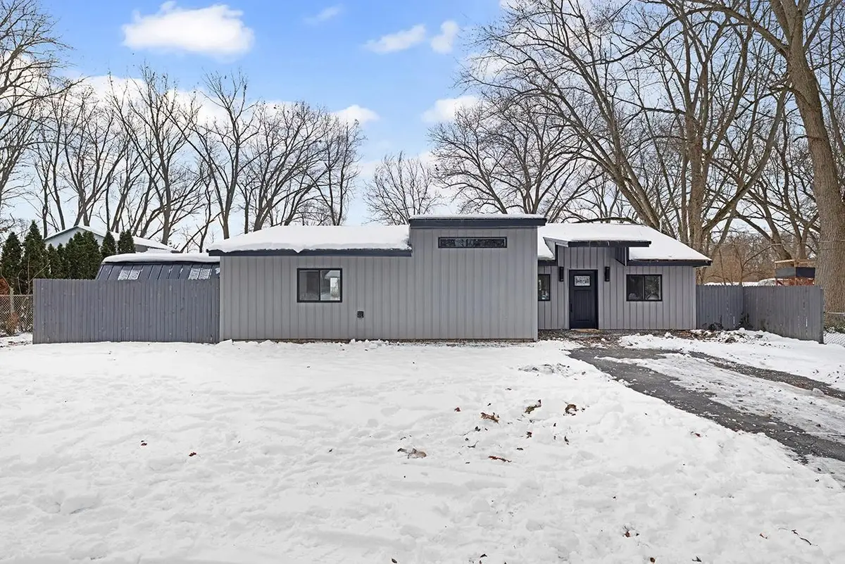 30372 N Meadow Brook Lane, Elkhart, IN 46514 - Image #1