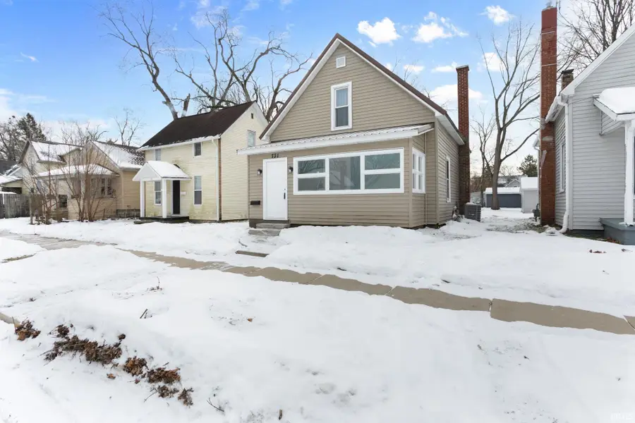 731 W Blaine Avenue, Elkhart, IN 46516 - Image #2
