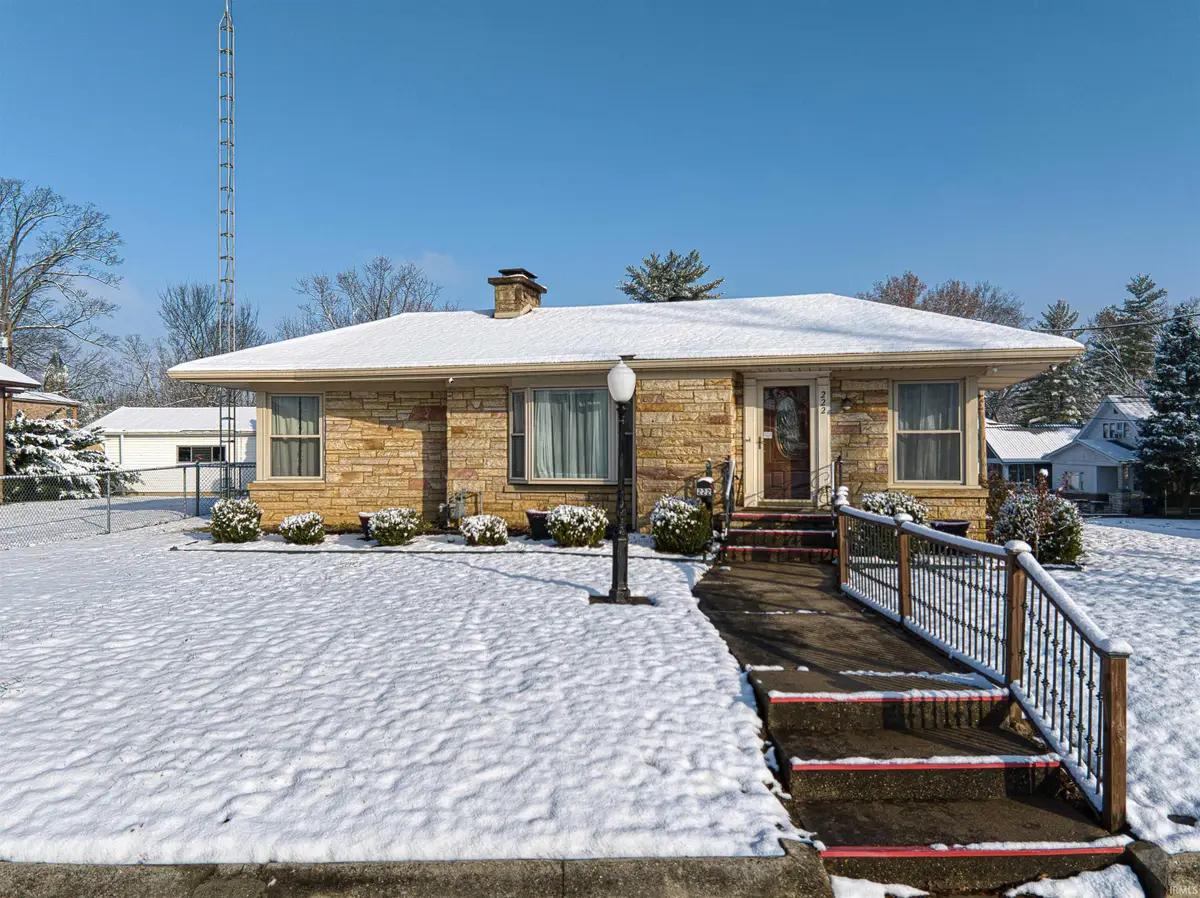 222 E Clark Street, Princeton, IN 47670 - Image #1