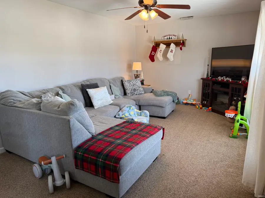 1905 E Schulze Road, Vincennes, IN 47591 - Image #3