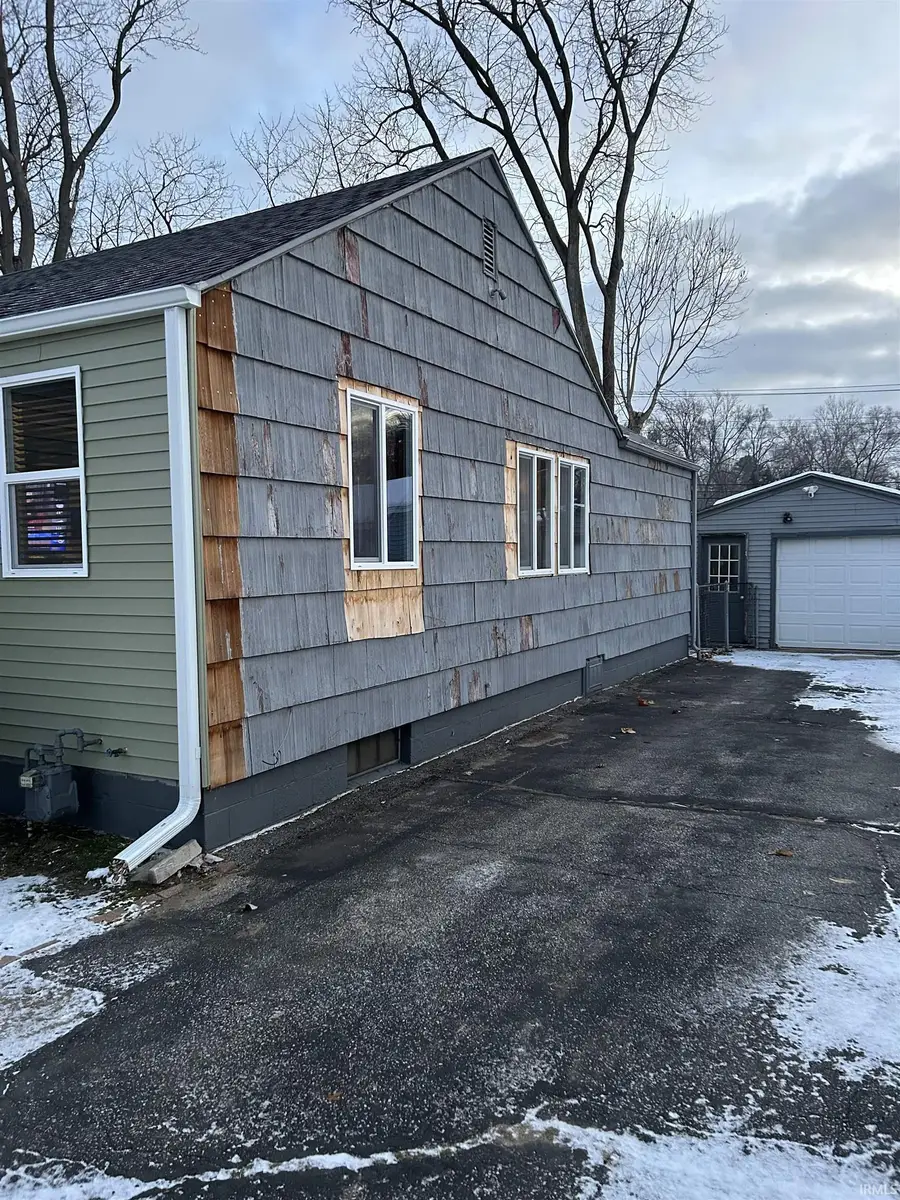 54252 Ironwood Road, South Bend, IN 46635 - Image #2