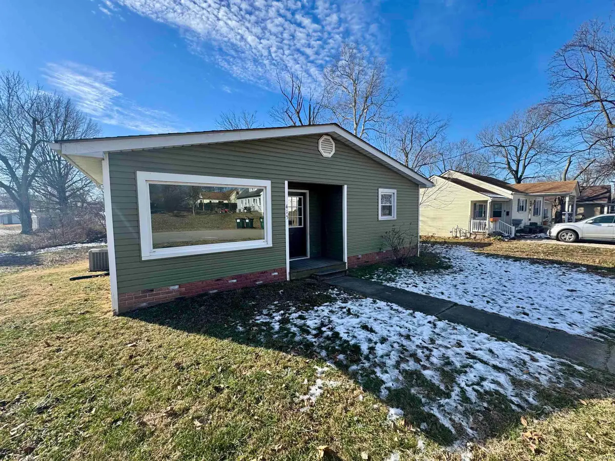 415 E Oak Street, Oakland City, IN 47660 - Image #1