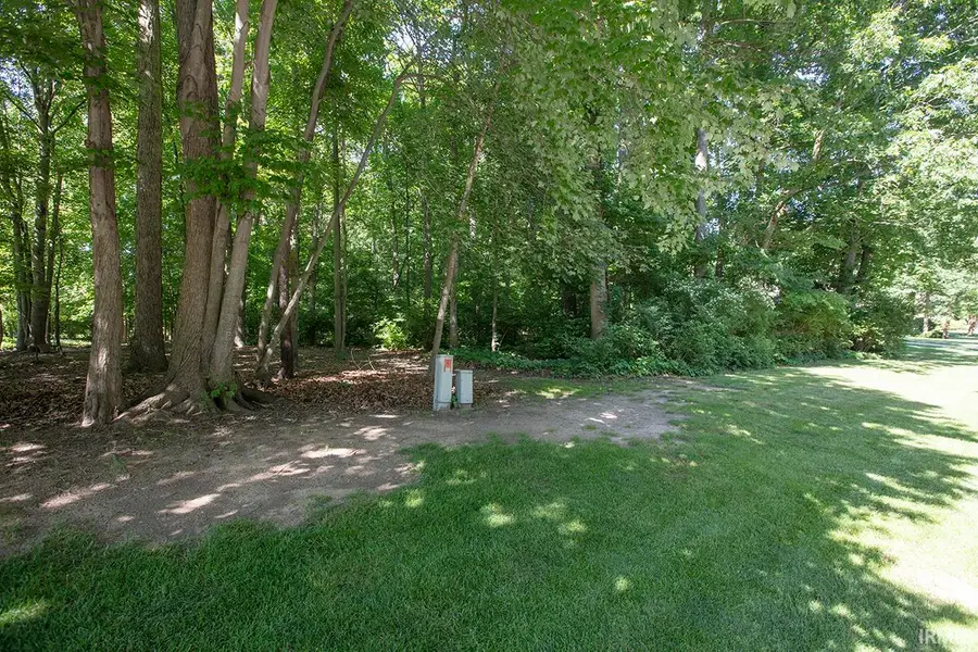 25413 N Shore Drive, Elkhart, IN 46514 - Image #3