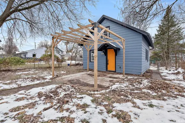 3802 Fairfield Avenue, Fort Wayne, IN 46807