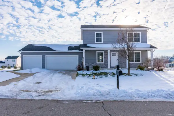 12850 Kingfish Court, Middlebury, IN 46540