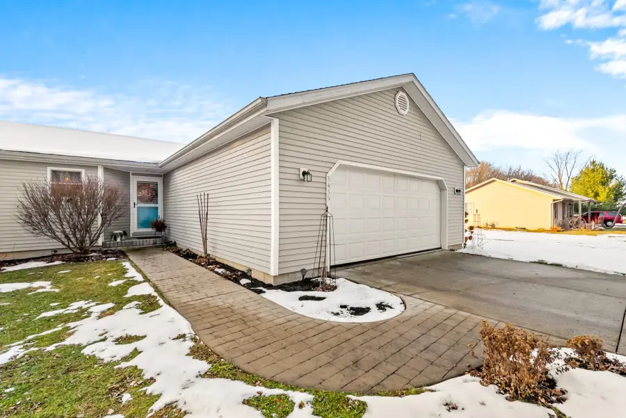 3435 N Pressler Drive, Warsaw, IN 46582 - Image #2