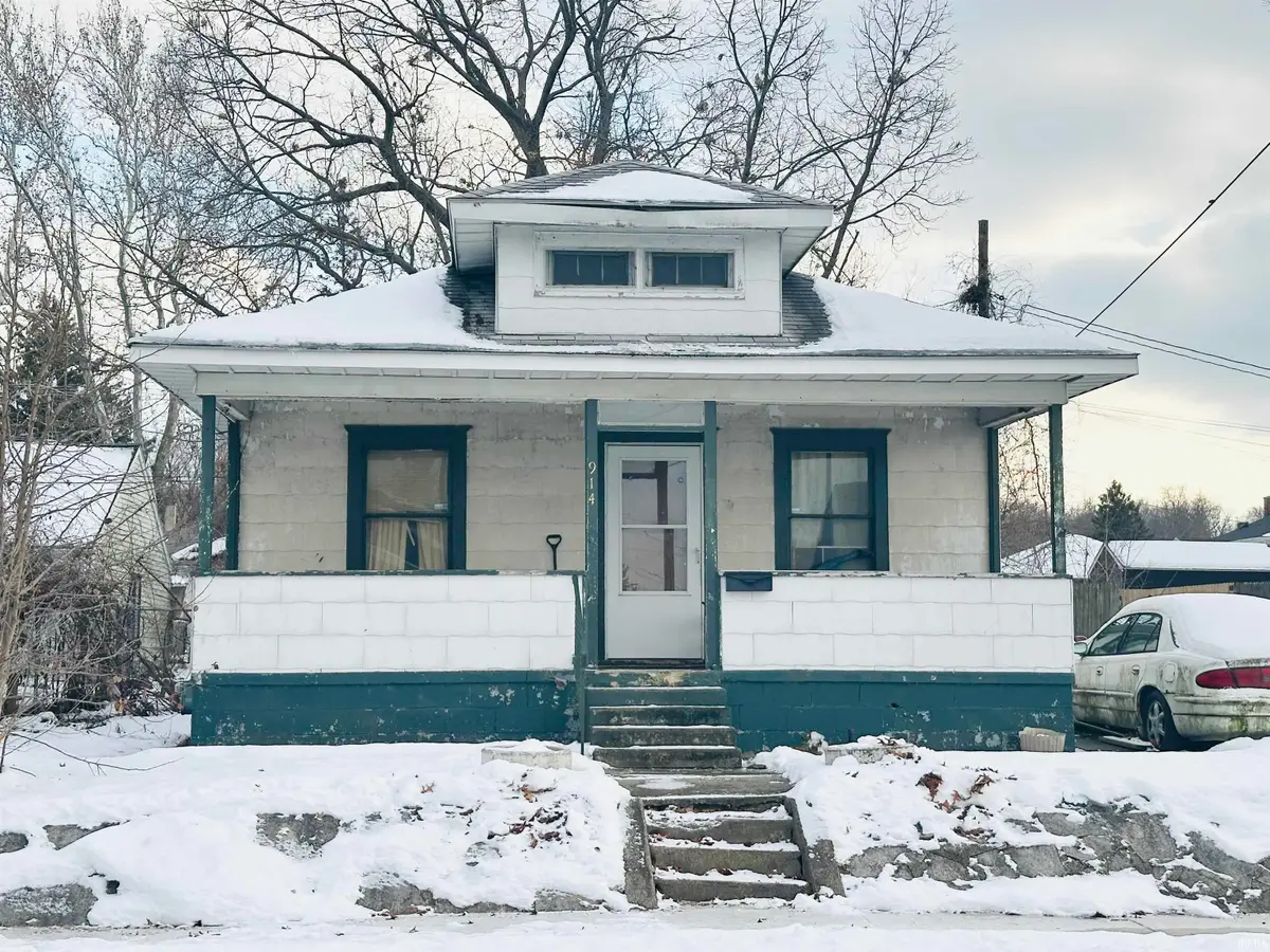 914 W Calvert Street, South Bend, IN 46613 - Image #1