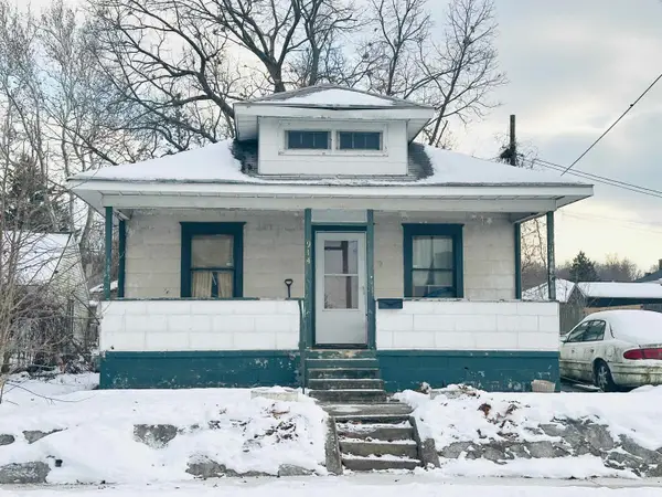 914 W Calvert Street, South Bend, IN 46613