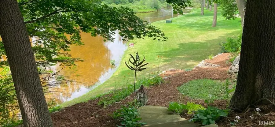 51745 Winding Waters Lane, Elkhart, IN 46514 - Image #3