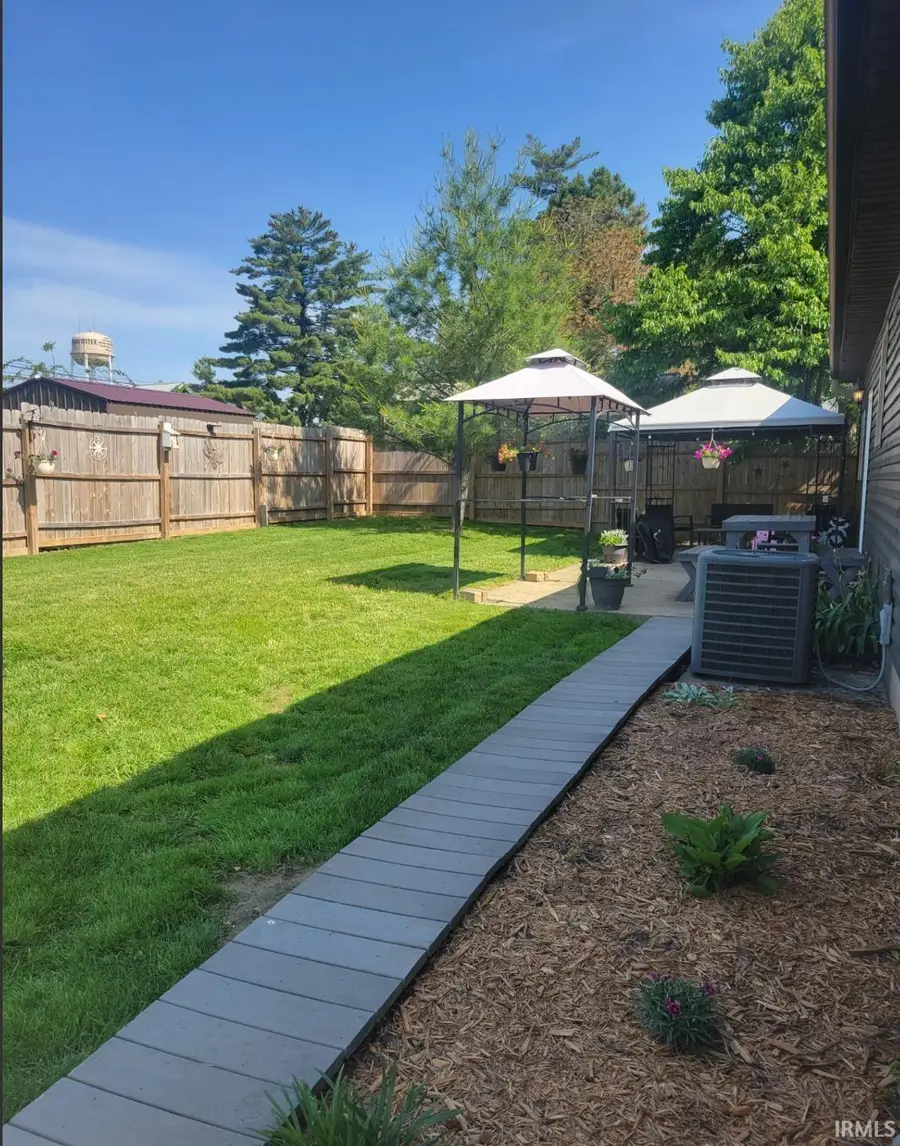 214 Cedar Street, Loogootee, IN 47553 - Image #3