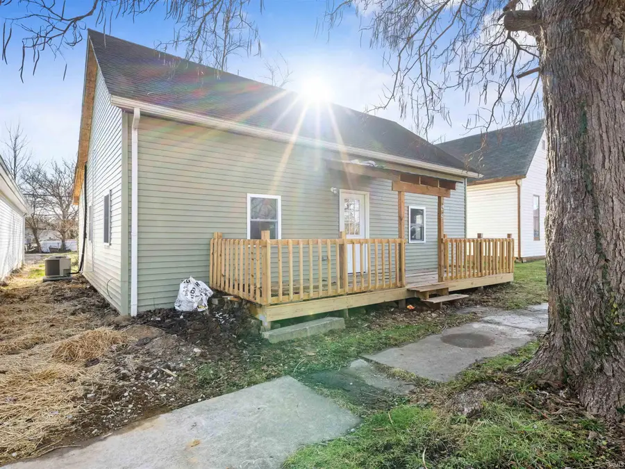 612 W Frank Street, Mitchell, IN 47446 - #3