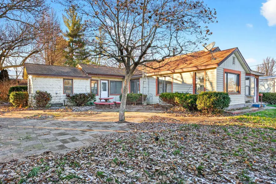 960 Stevens Street, Mitchell, IN 47446 - Image #2