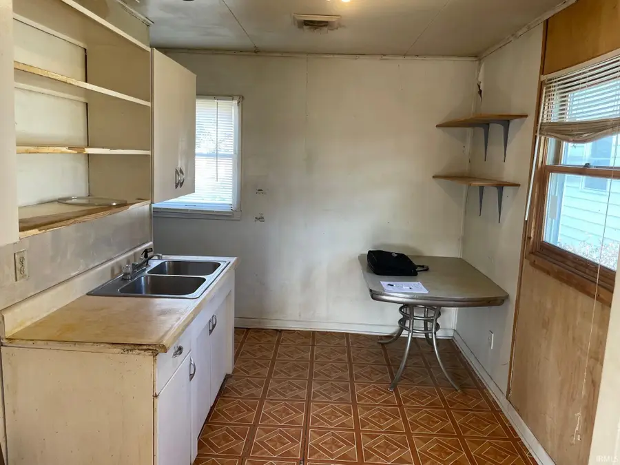 717 Gibson Street, Plymouth, IN 46563 - Image #2