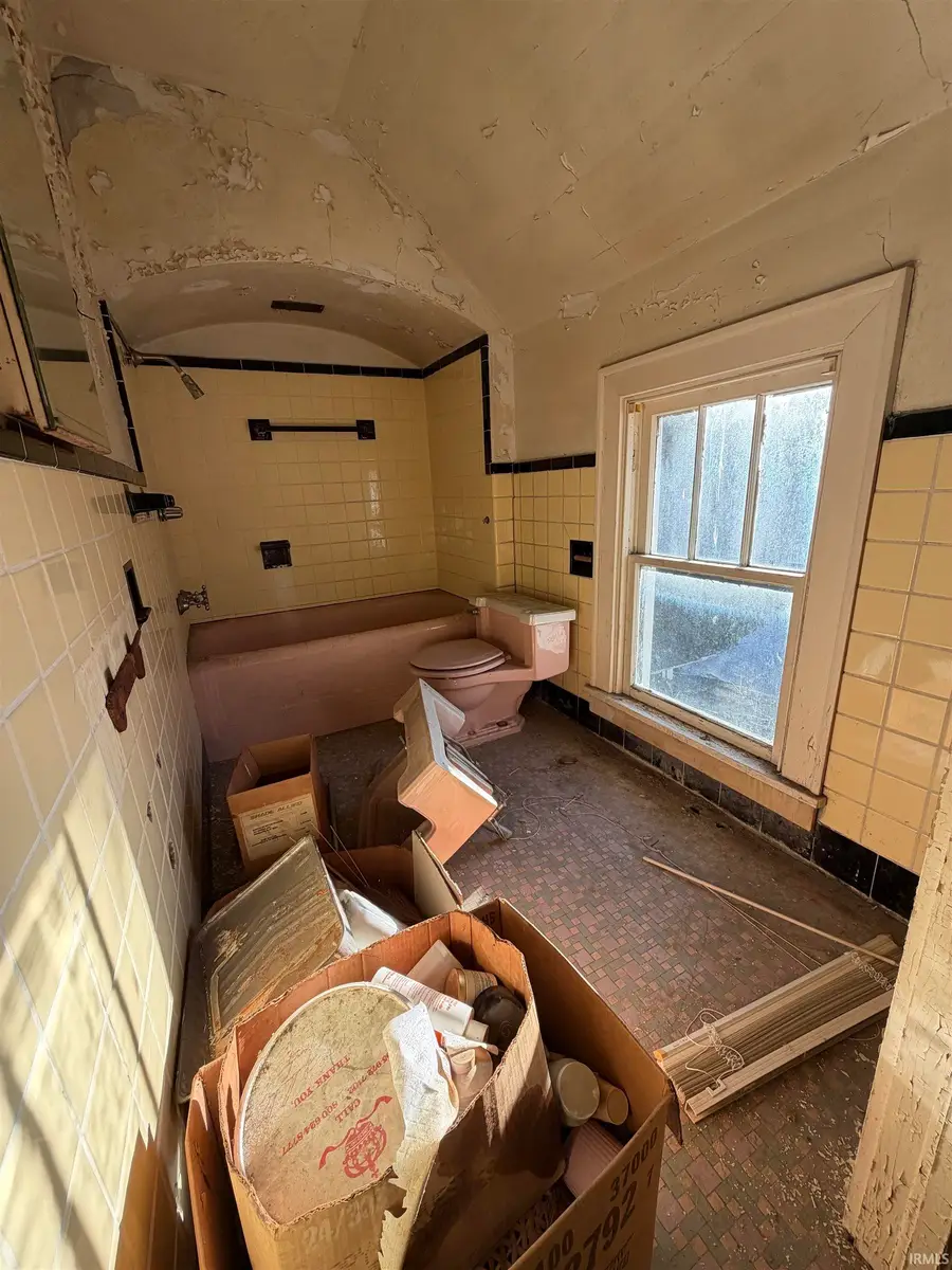 301 E 5th Street, Peru, IN 46970 - Image #3