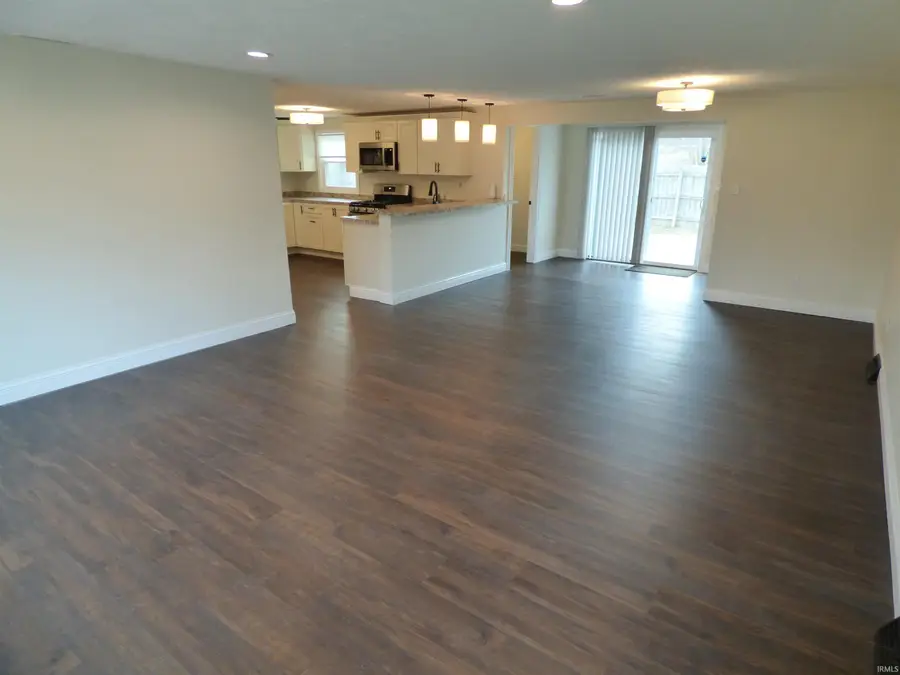 55075 Sundown Road, South Bend, IN 46628 - Image #2