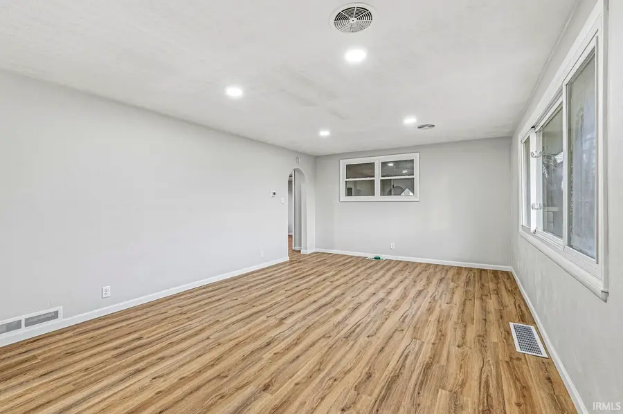 20479 Roosevelt Road, South Bend, IN 46614 - Image #3