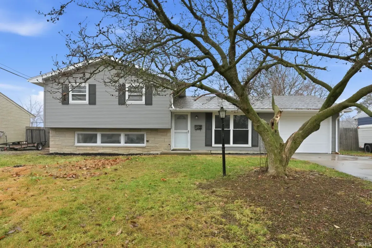 348 W Tyland Boulevard, New Haven, IN 46774 - Image #1