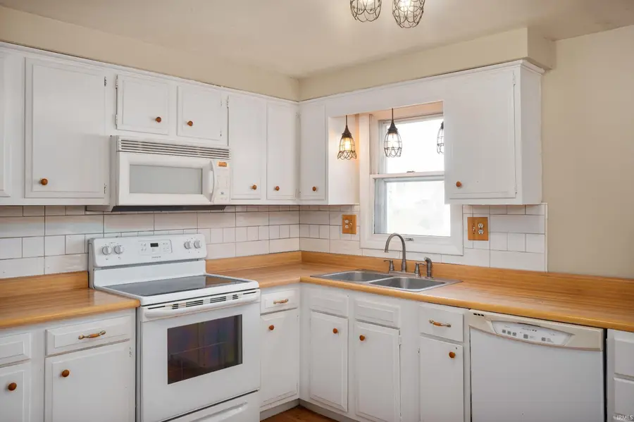 806 E Hall Street, Greentown, IN 46936 - Image #3