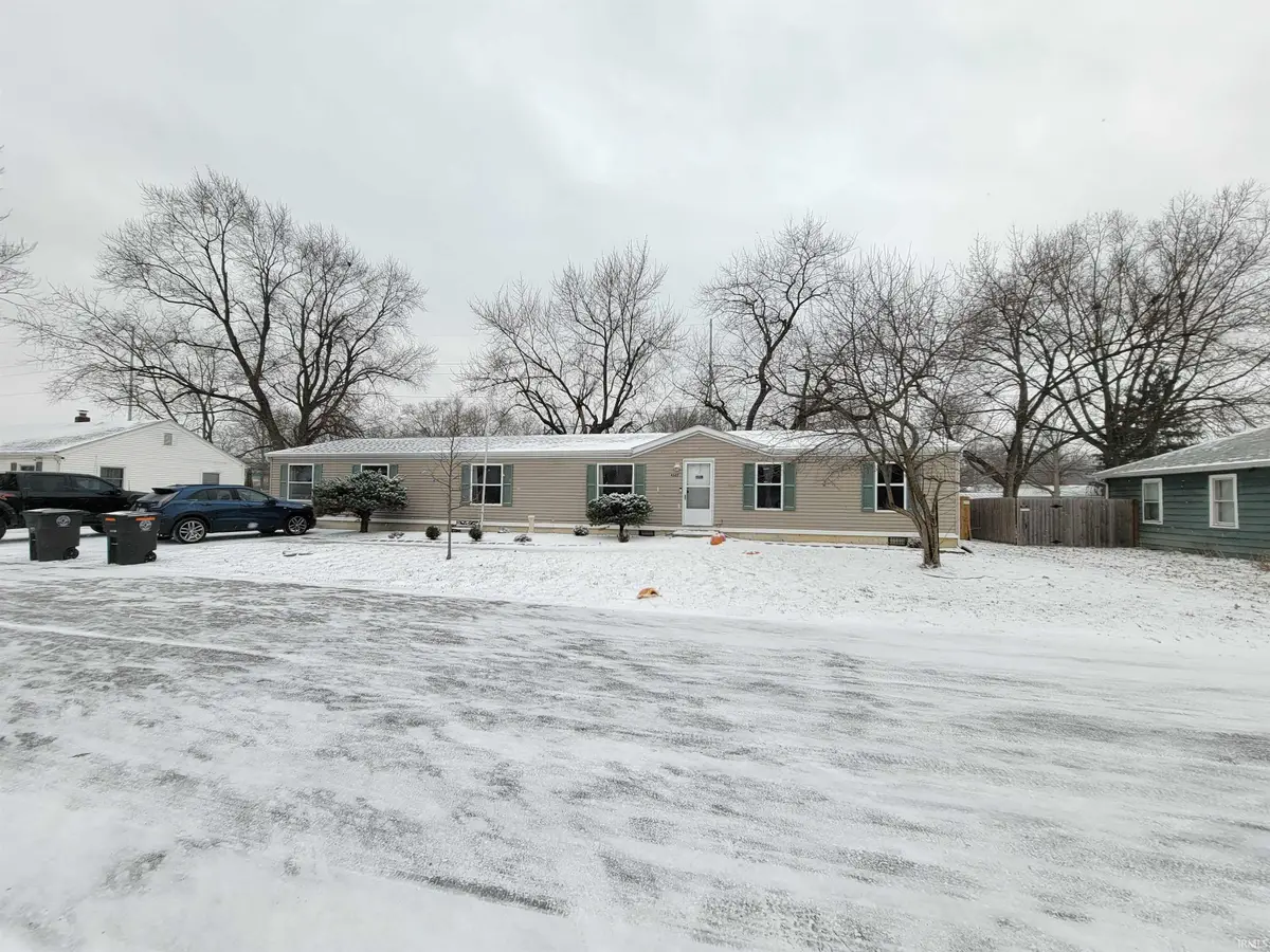 4527 Schmucker Drive, Fort Wayne, IN 46835 - Image #1