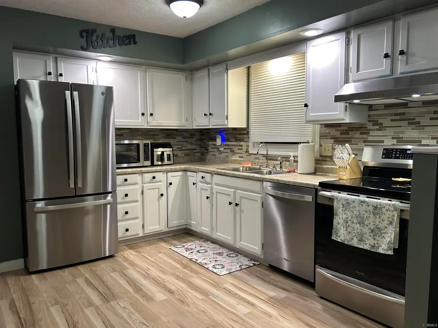 5912 Lansdown Boulevard, South Bend, IN 46614 - Image #2