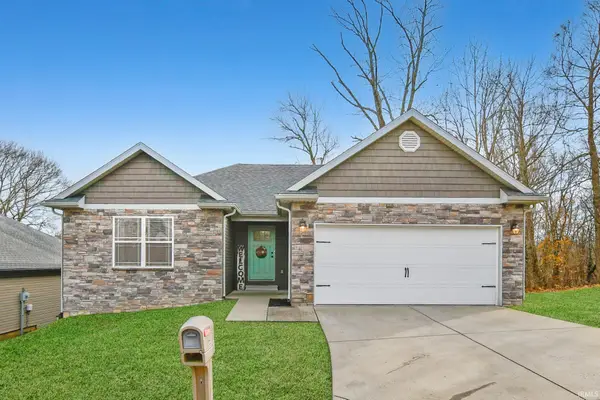 5132 Hidden Lake Drive, Evansville, IN 47712