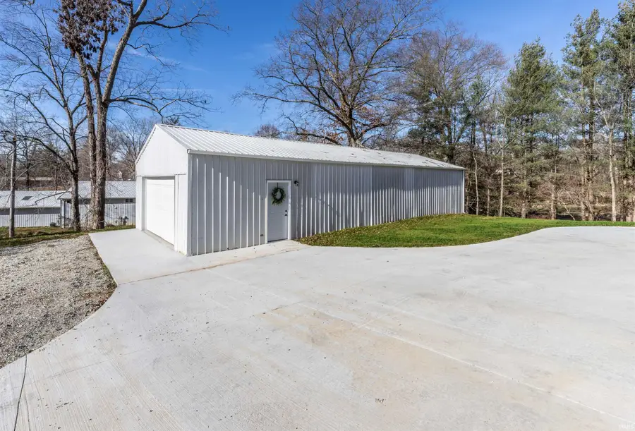445 Hoing Road, Evansville, IN 47720 - Image #3
