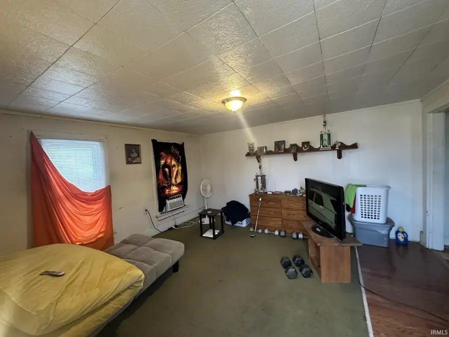 218 N Fourth Avenue, Evansville, IN 47710 - Image #2