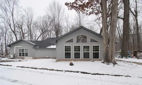 2008 E Riverside Drive, Warsaw, IN 46582