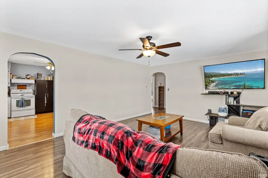 152 N Nappanee Street, Nappanee, IN 46550 - Image #3