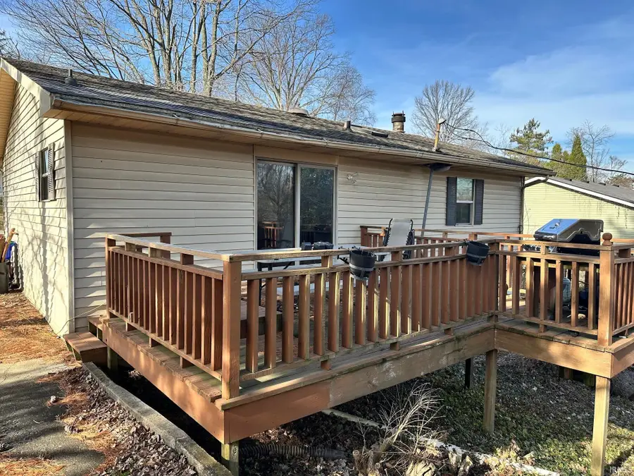 215 Hillcrest Drive, Newburgh, IN 47630 - Image #2