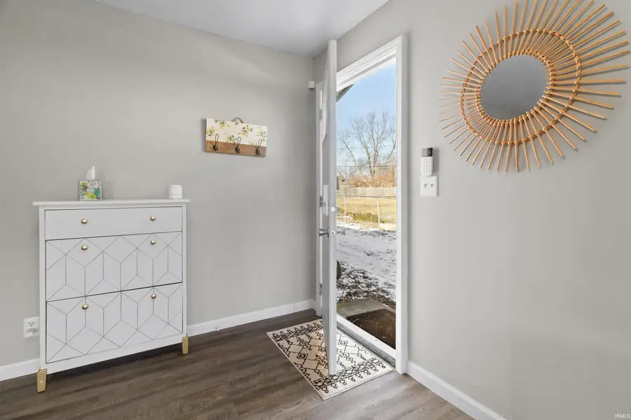 805 N Knight Circle, Marion, IN 46952 - Image #3