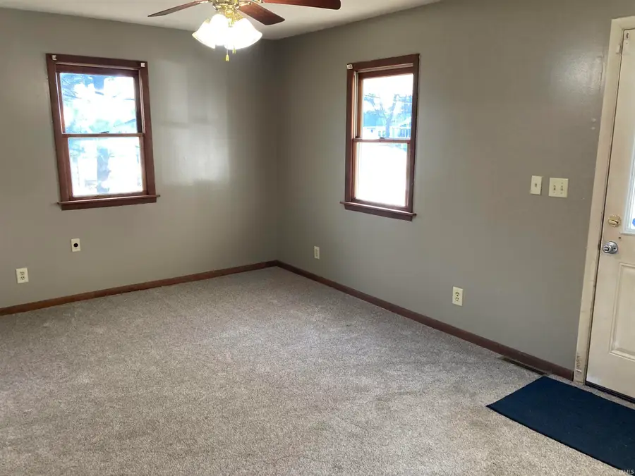 5122 S Lincoln Street, Oakland City, IN 47660 - Image #2