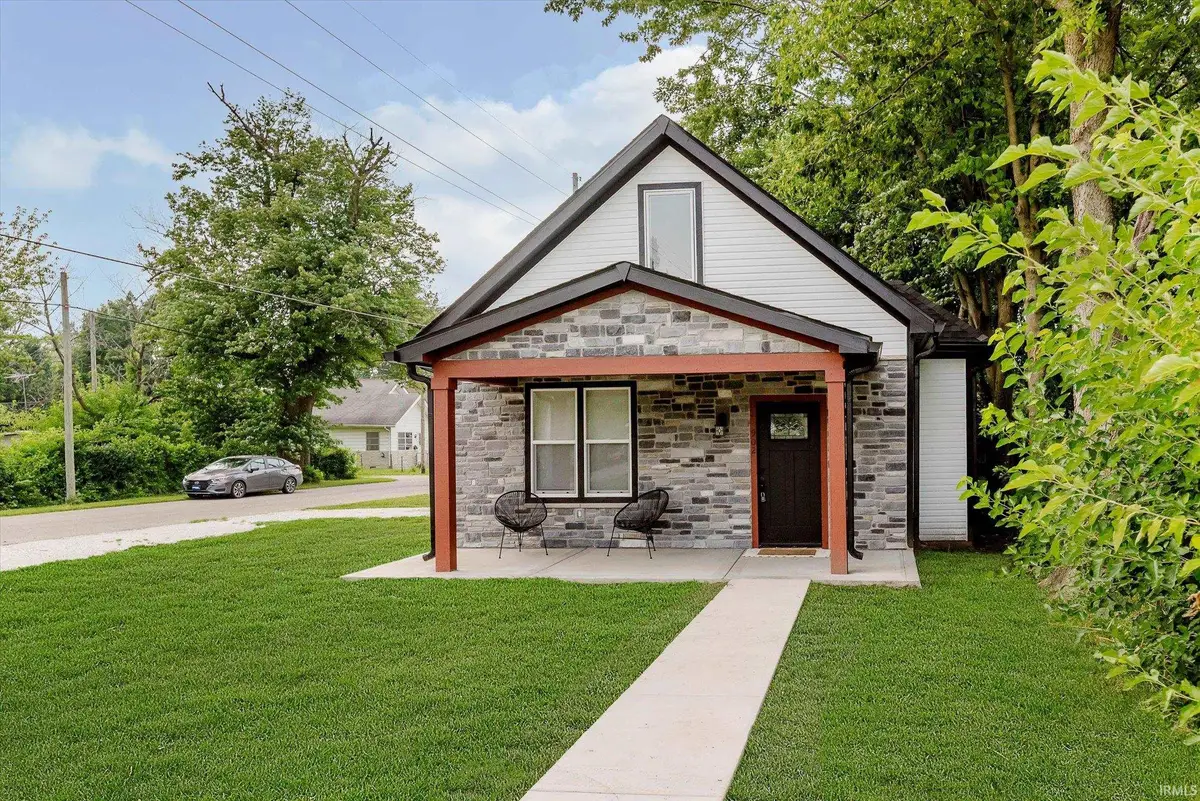 902 Rossville Avenue, Frankfort, IN 46041 - #1