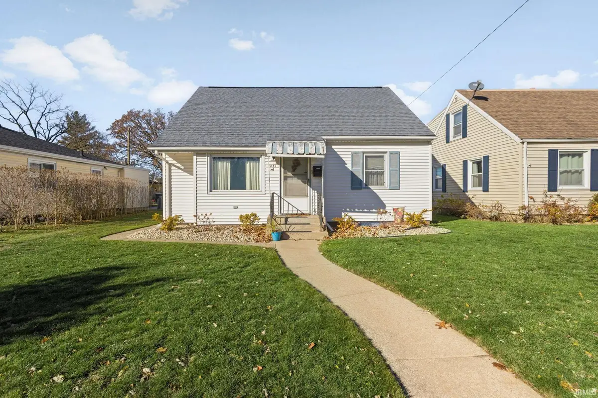 1321 Rockne Drive, South Bend, IN 46617 - Image #1