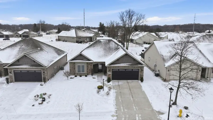 832 Owls Point, Fort Wayne, IN 46825 - Image #2